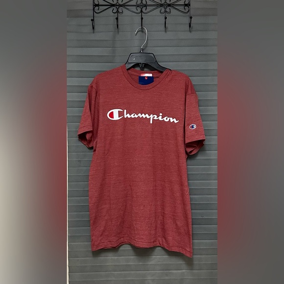 Champion Mens T-shirt burgundy available in size medium and large - Picture 1 of 8